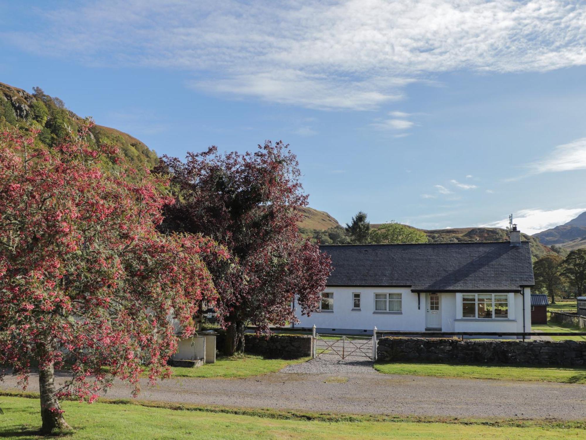 Tigh Na Drochit Villa กลีเนลก์ ภายนอก รูปภาพ